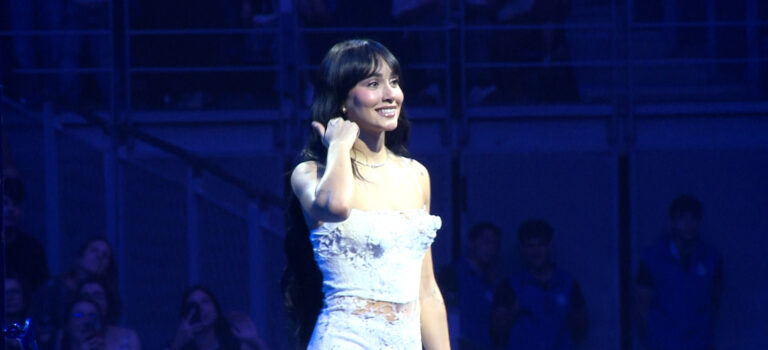 Shakira, única artista latina que lidera el top-10 de giras del mundo: hoy lanza el videoclip de ‘Bésame’, su canción con Alejandro Sanz