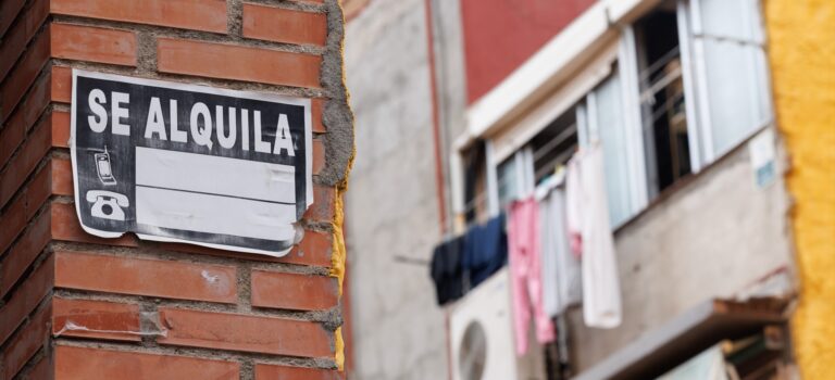 La oferta de viviendas en venta se reduce casi un 20% en un año mientras la de alquileres empieza a repuntar