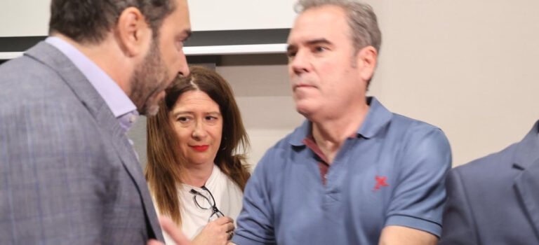 Leire Díez desvincula al PSOE de sus maniobras y dice que solo investigaba para un libro: «Ni fontanera, ni cobarde»