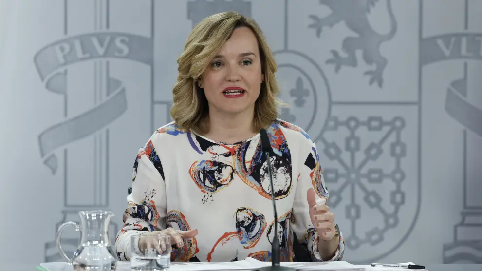 Barcelona acoge la Conferencia de Presidentes más tensa, con Sánchez cercado y el PP con las espadas en alto
