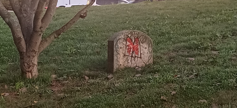 El PP torpedea en Ferrol la reposición de una placa que recuerda a Pablo Iglesias destruida por el fascismo El PP torpedea en Ferrol la reposición de una placa que recuerda a Pablo Iglesias destruida por el fascismo