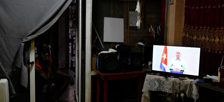 El bloqueo petrolero de Trump fuerza a Cuba a abrir un incierto diálogo con Washington