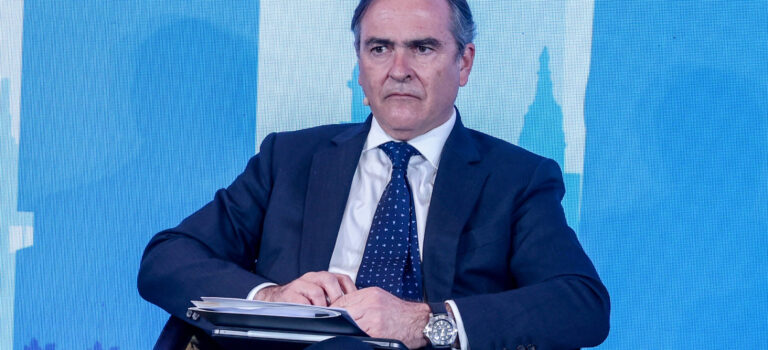 El Hospital de Alcorcón lleva desde 2020 adjudicando las reparaciones a dedo a Ferrovial Servicios y su sucesora Serveo