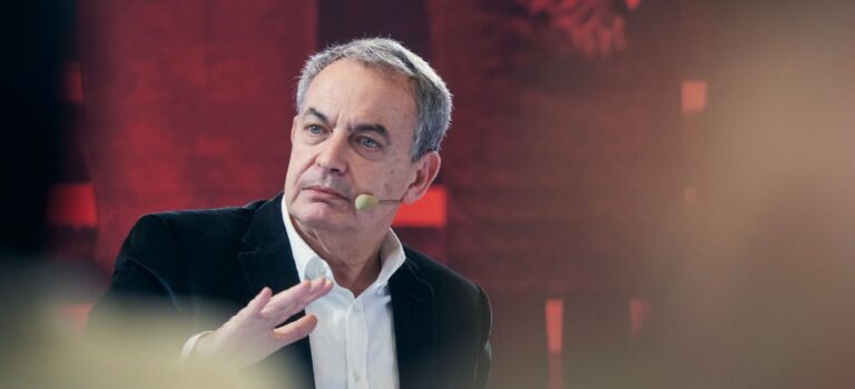 Sánchez y el PSOE piden en público y en privado confianza en Zapatero: “Pie en pared” Sánchez y el PSOE piden en público y en privado confianza en Zapatero: “Pie en pared”