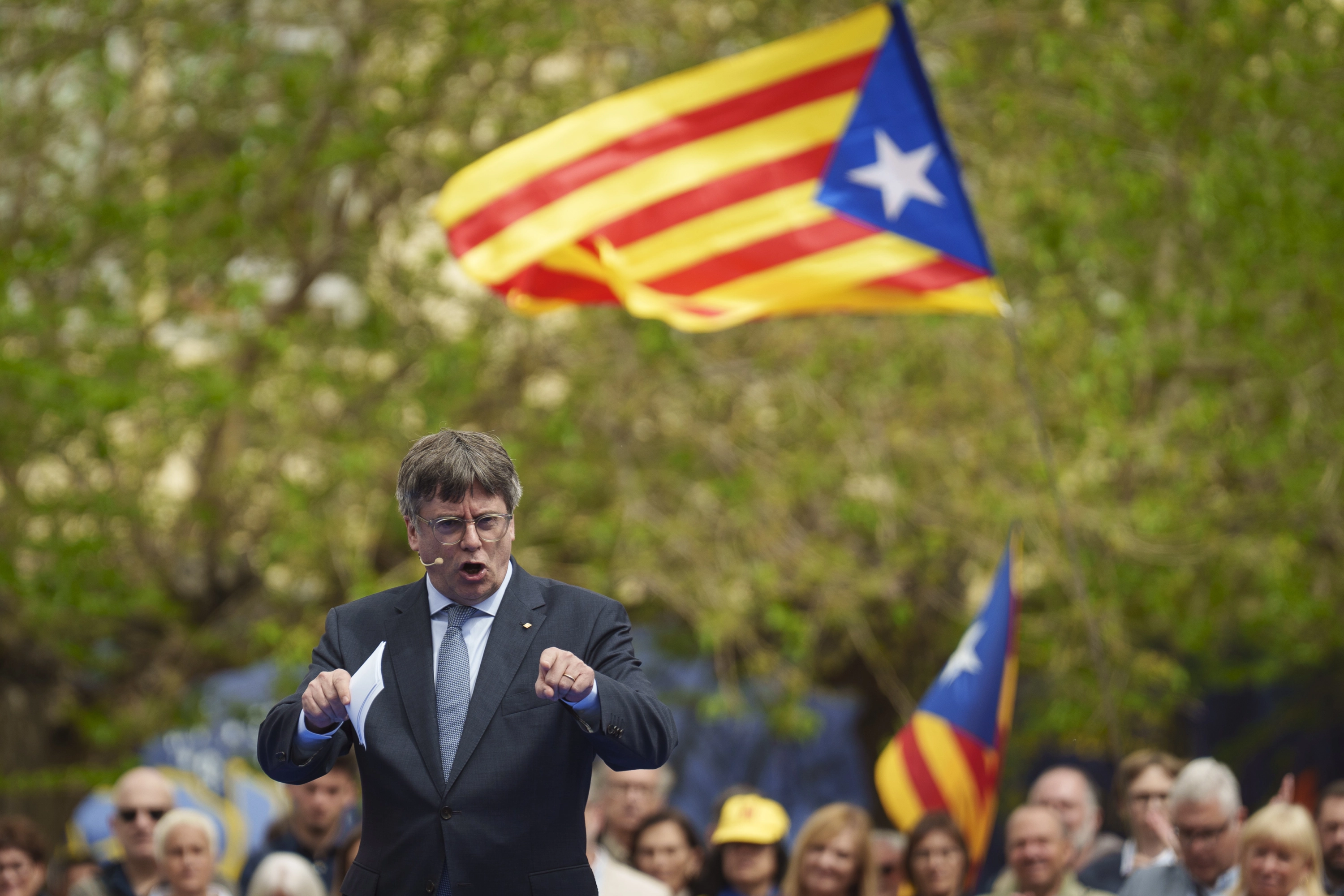 El Supremo cita a Puigdemont como imputado por terrorismo en la causa de Tsunami Democràtic : Noticias de España